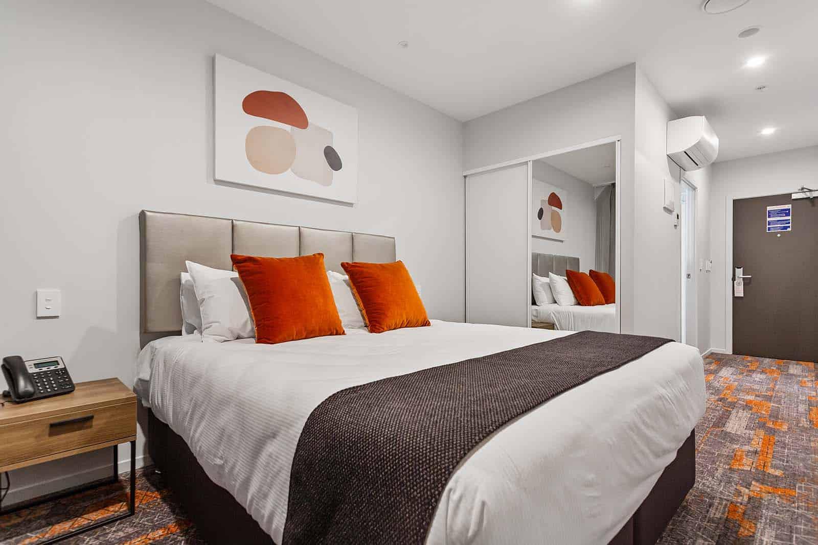 Ramada By Wyndham Newmarket オークランド エクステリア 写真