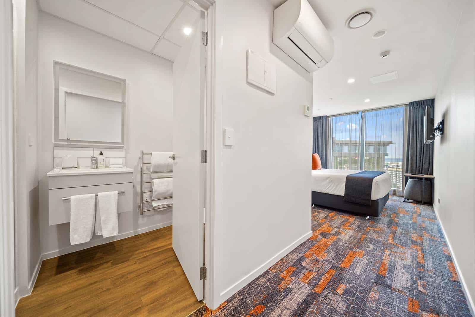 Ramada By Wyndham Newmarket オークランド エクステリア 写真