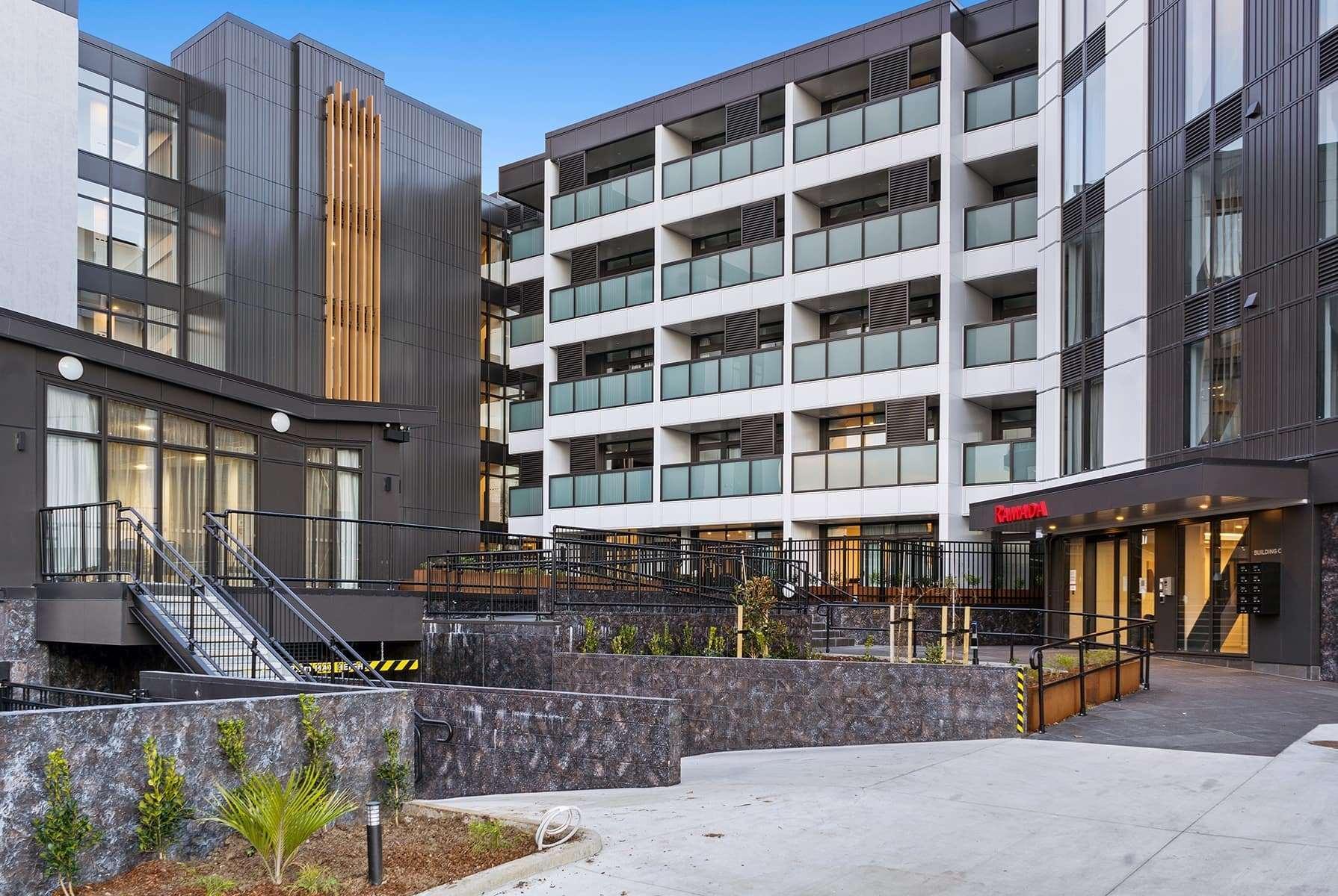 Ramada By Wyndham Newmarket オークランド エクステリア 写真