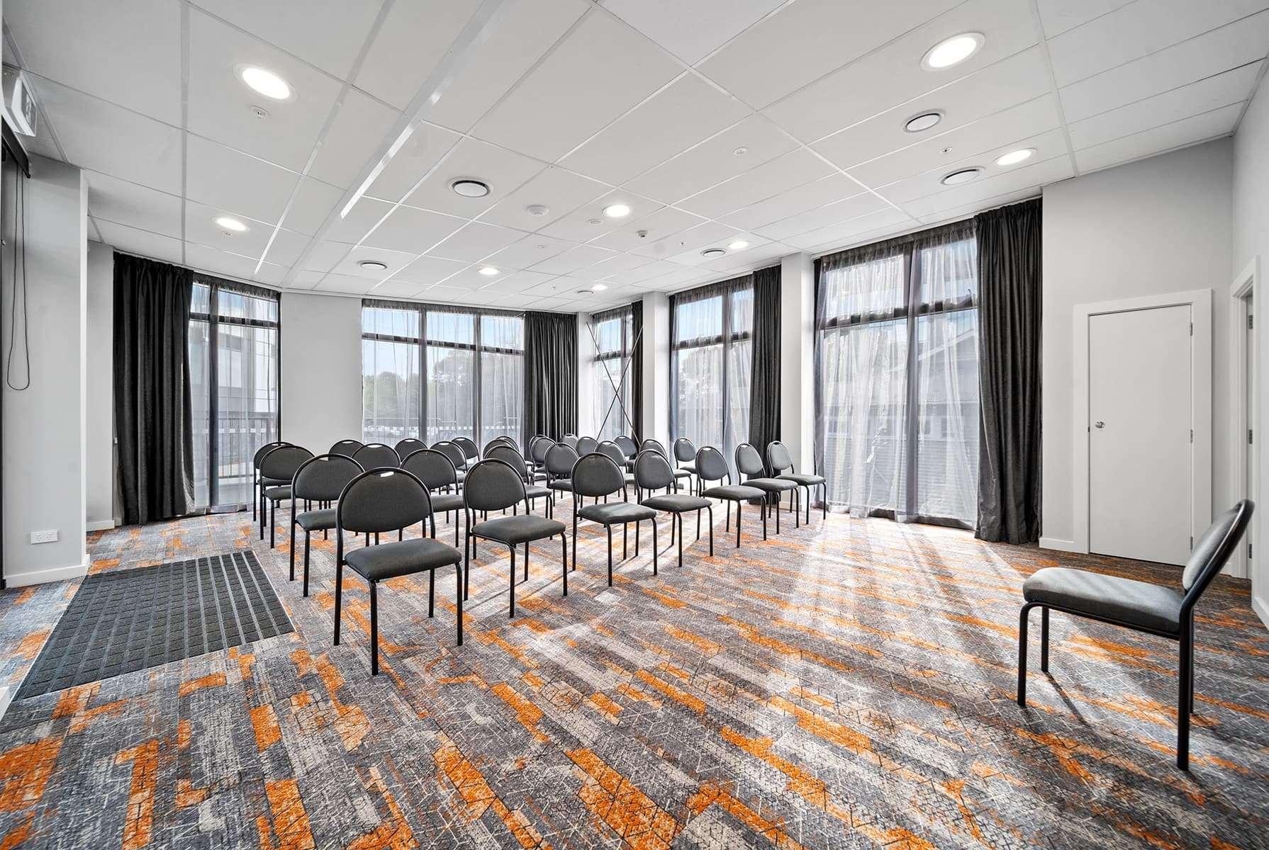 Ramada By Wyndham Newmarket オークランド エクステリア 写真